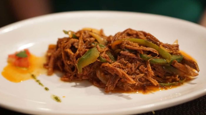 plato cochinita pibil