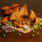 Samosa india con carne