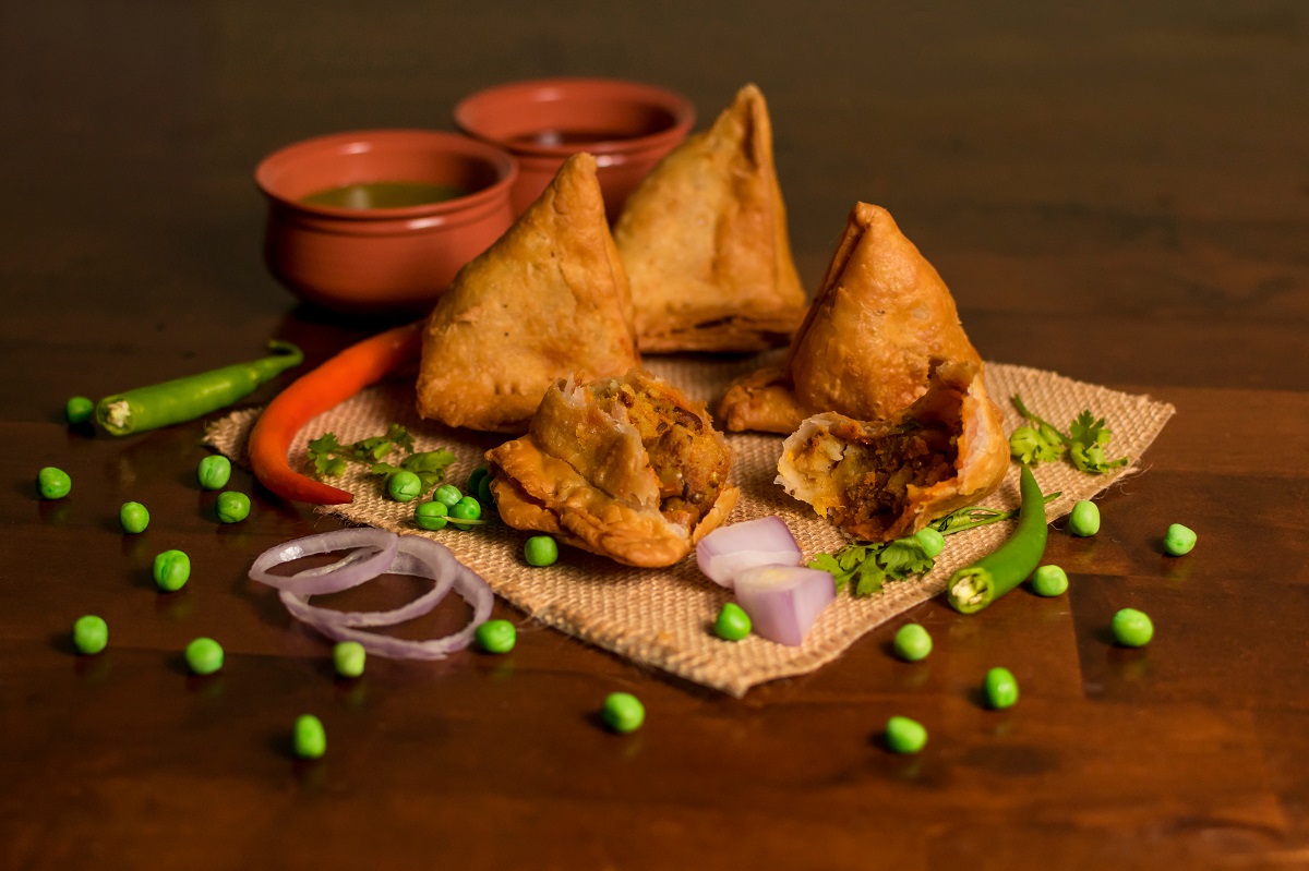 Samosa india con carne